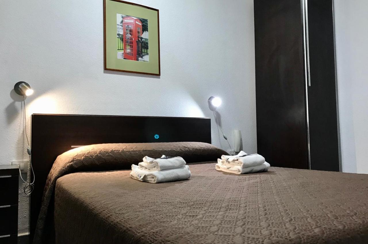 Hostal Carlos 2 La Línea de la Concepción Eksteriør bilde
