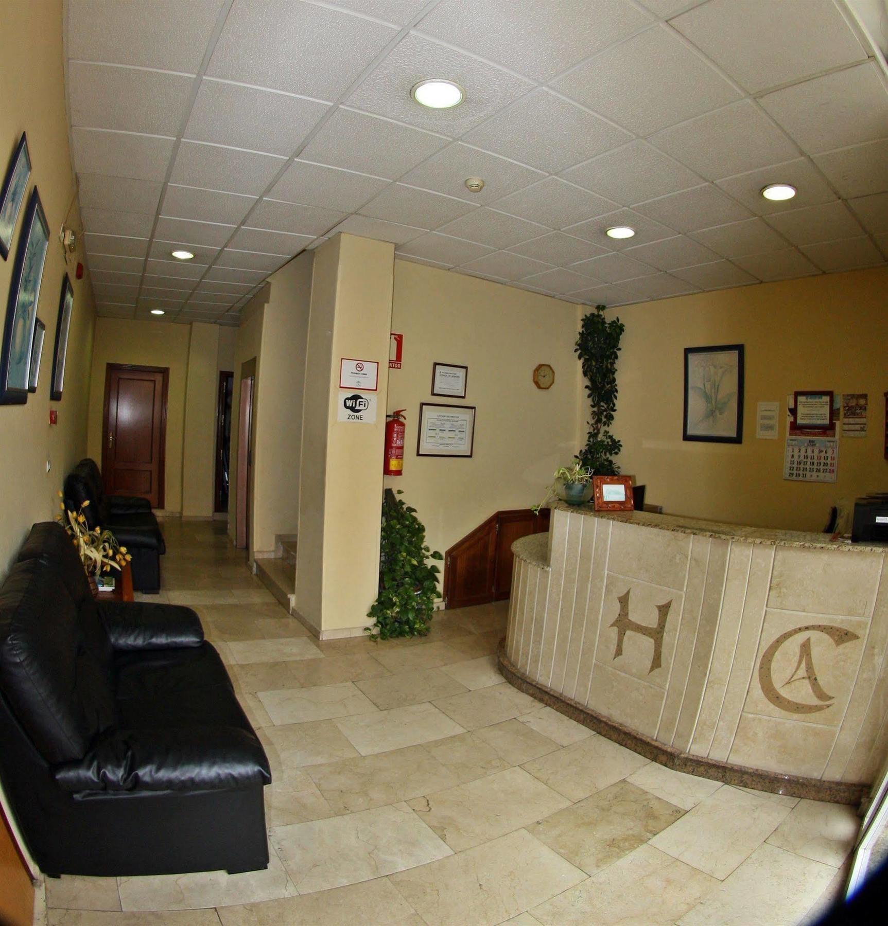 Hostal Carlos 2 La Línea de la Concepción Eksteriør bilde